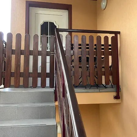 Pod Klasterem Daire